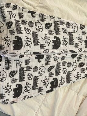 Sleepsack Black and White Elephant Print Muslin Swaddle